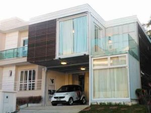 Containers de navio são matéria-prima para a construção de casas