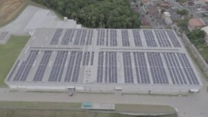 Maior usina solar de telhados do estado de Santa Catarina inicia operação em Blumenau