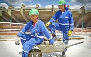 Número de mulheres na construção civil cresce 120%